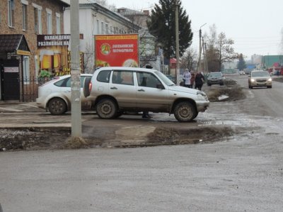 А парковаться вежливо слабо?